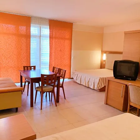 بيت للعطل Villas Green *